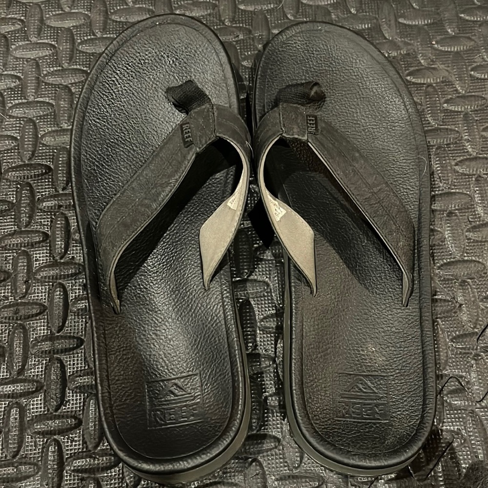 Reef flip flops size 11